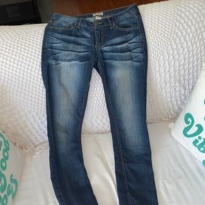 New Without Tags Mudd Size 7 Skinny Jeans✨